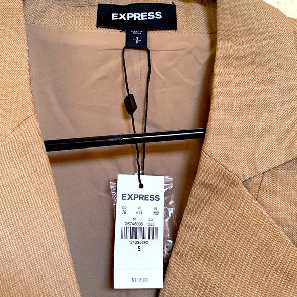 NWT Express Khaki Long Sleeve Blazer with accented buttons. Size small. - Picture 2 of 6